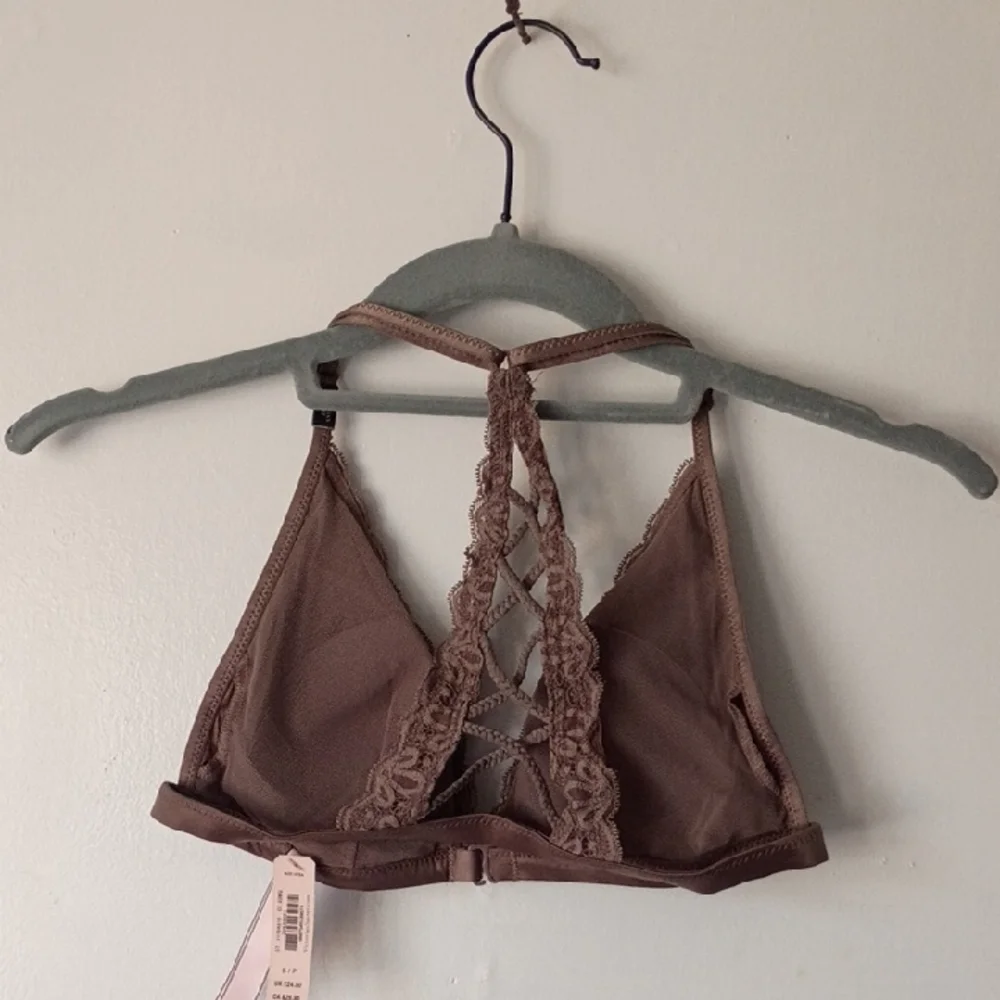 Victoria's Secret Lace Bralette in Tan - Picture 3 of 4